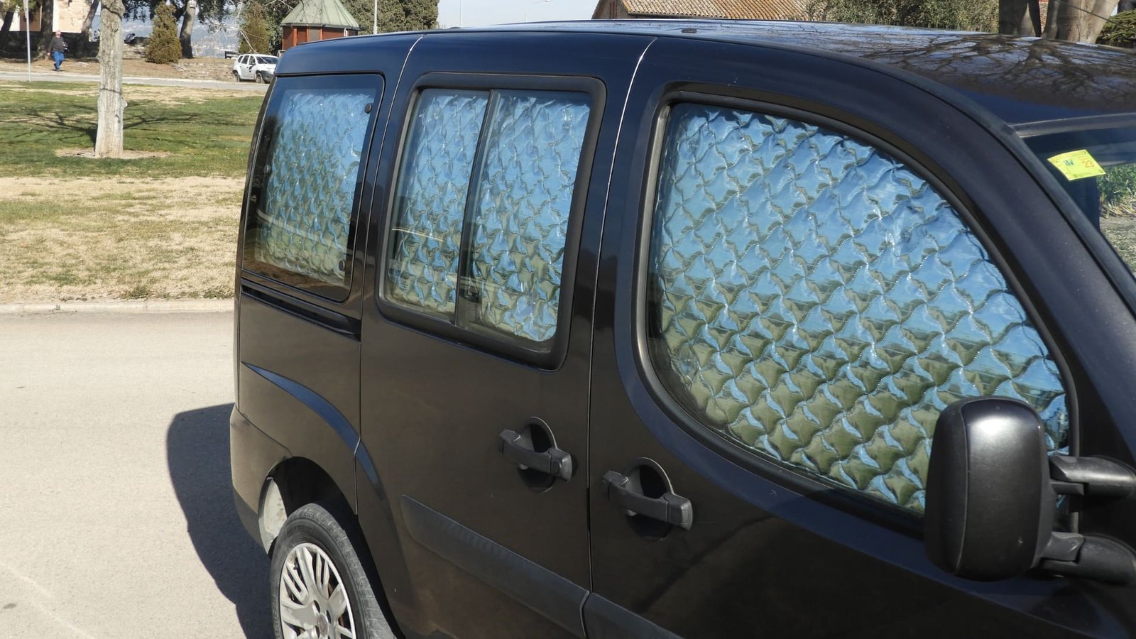 Fiat Doblò camper blackout blinds
